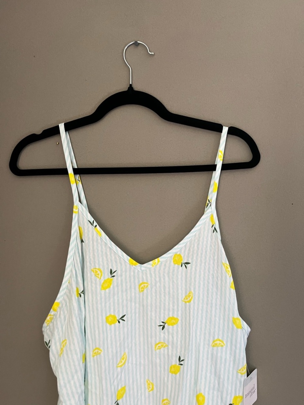 NWT Yellow Lemon Print Striped V-Neck Spaghetti Strap Top Adjustable Straps XL - Picture 3 of 10